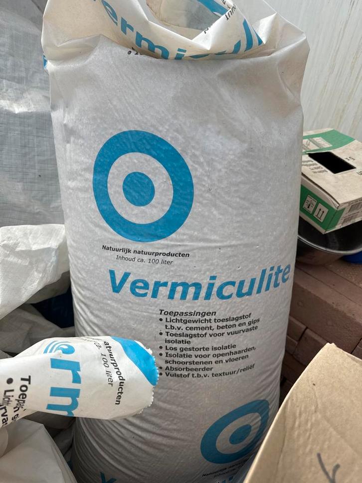 Vermiculite isolatie voor open haard en schoorsteen, Doe-het-zelf en Verbouw, Isolatie en Afdichting, Nieuw, Vloerisolatie, Overige materialen