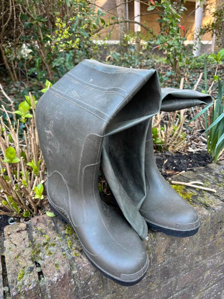 Weinig gebruikte Lieslaarzen maat 44 voor vissen of tuinier, Kleding | Heren, Schoenen, Zo goed als nieuw, Regenlaarzen, Overige kleuren