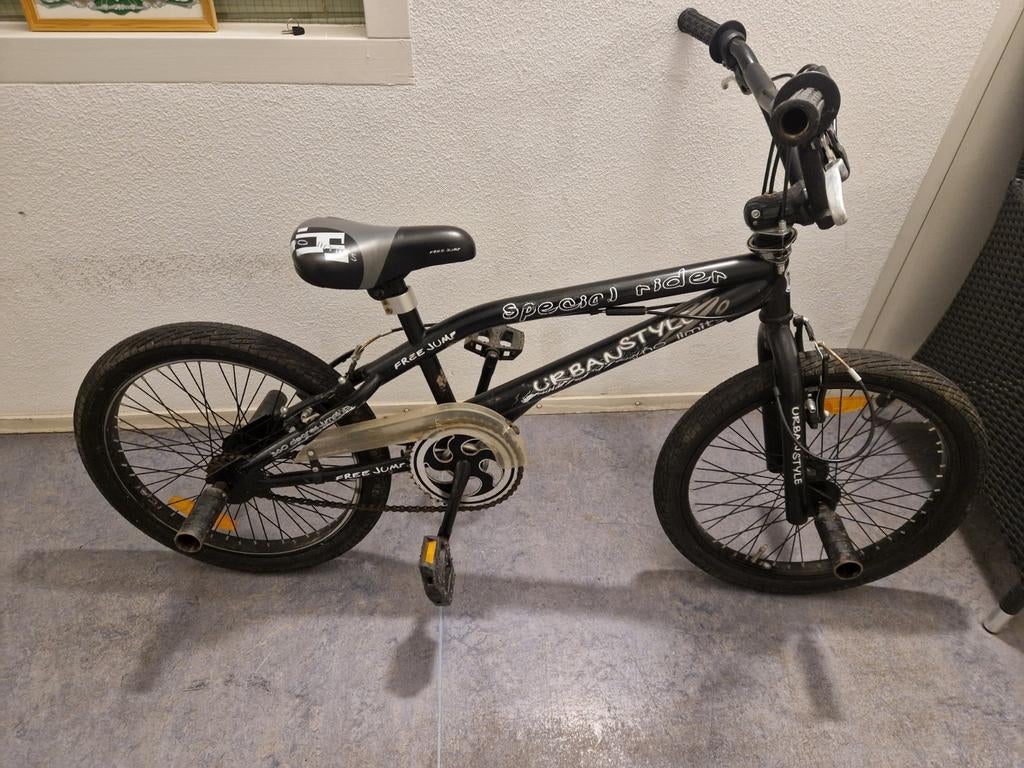 Zwarte BMX fiets, 20 inch wielen, Ophalen, Gebruikt, Staal, Voetsteunen