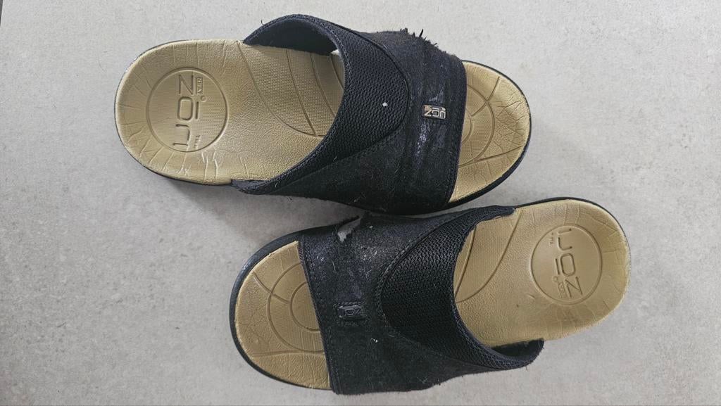 GEZOCHT! Neat Zori slippers maat 6 / 39, Ophalen, Zo goed als nieuw