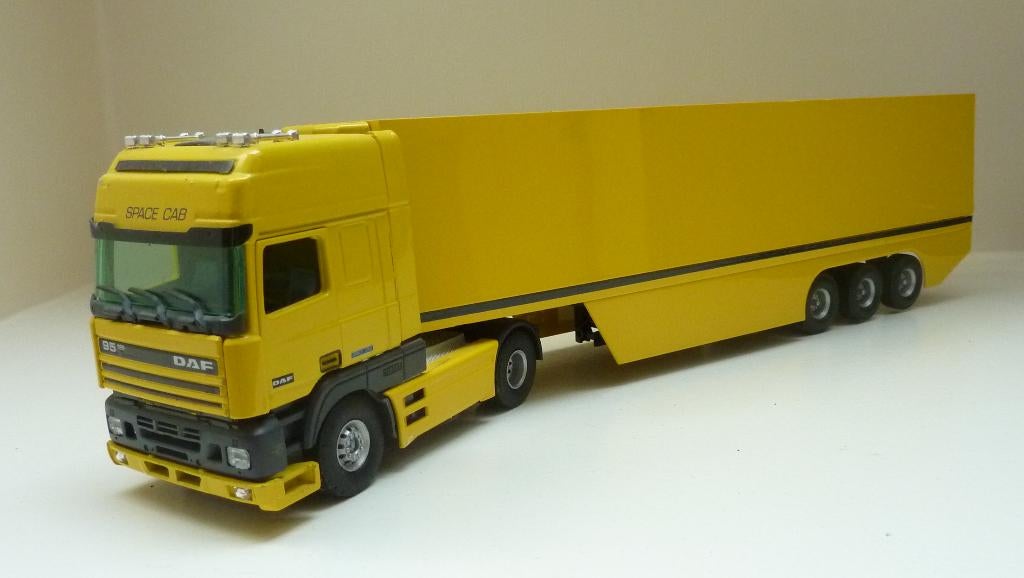Tekno Daf 95.500 trekker oplegger    1:50, Ophalen of Verzenden, Gebruikt, Bus of Vrachtwagen, Tekno
