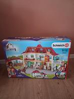 Schleich Horse Club Huis 42551 - Compleet met doos, Ophalen of Verzenden, Zo goed als nieuw, Jongen of Meisje