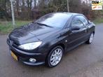 Peugeot 206 CC 2.0-16V Cabrio! NIEUWE APK: 02-02-2027!, Auto's, Peugeot, 136 pk, Gebruikt, 4 cilinders, Cabriolet