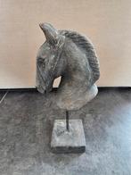 Paardenkop van steen, Ophalen, Zo goed als nieuw