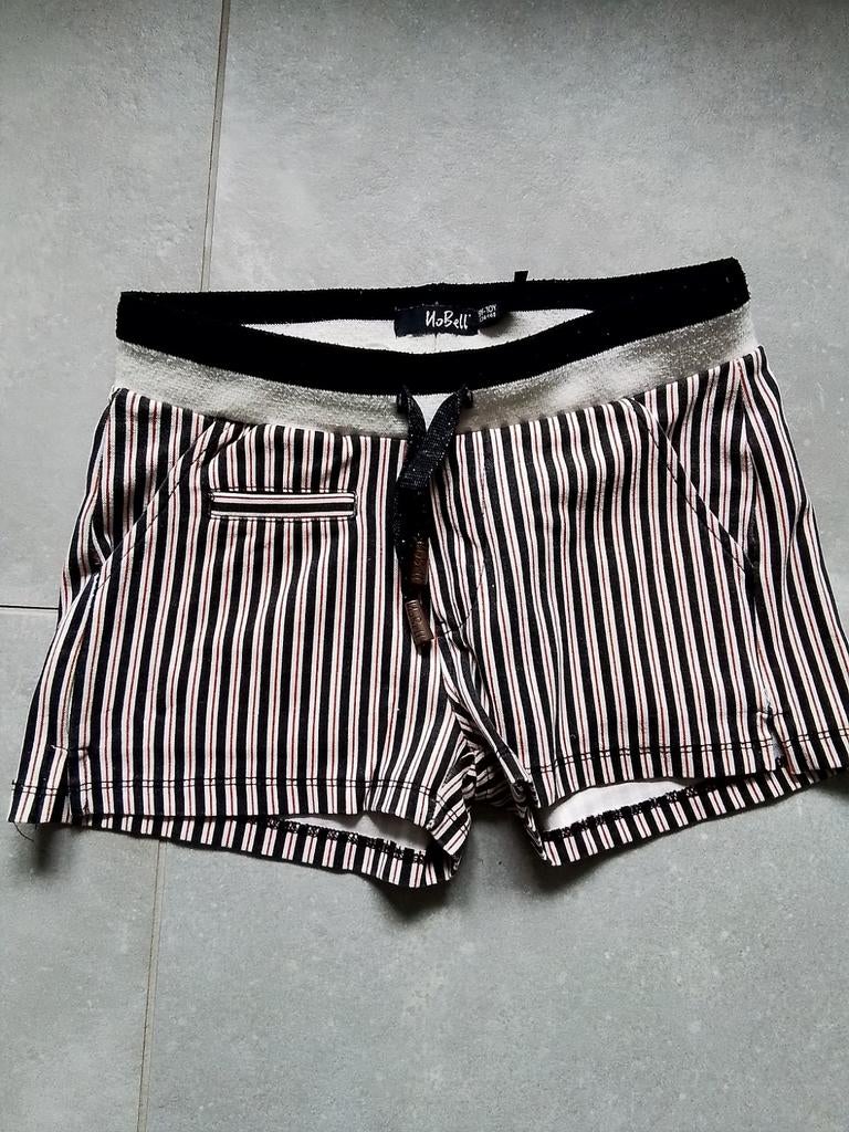 Izgst korte broek NoBell mt 134-140, Broek, Nobell, Meisje, Ophalen of Verzenden