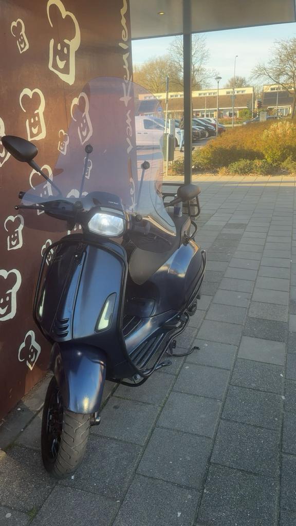 Vespa Sprint - Stijlvolle en betrouwbare scooter, Fietsen en Brommers, Scooters | Vespa, Gebruikt, Overige modellen, Maximaal 45 km/u