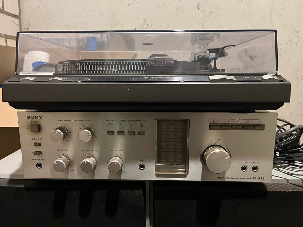 Technics draaitafel, Sony versterker en 2 boxen., Ophalen of Verzenden, Gebruikt