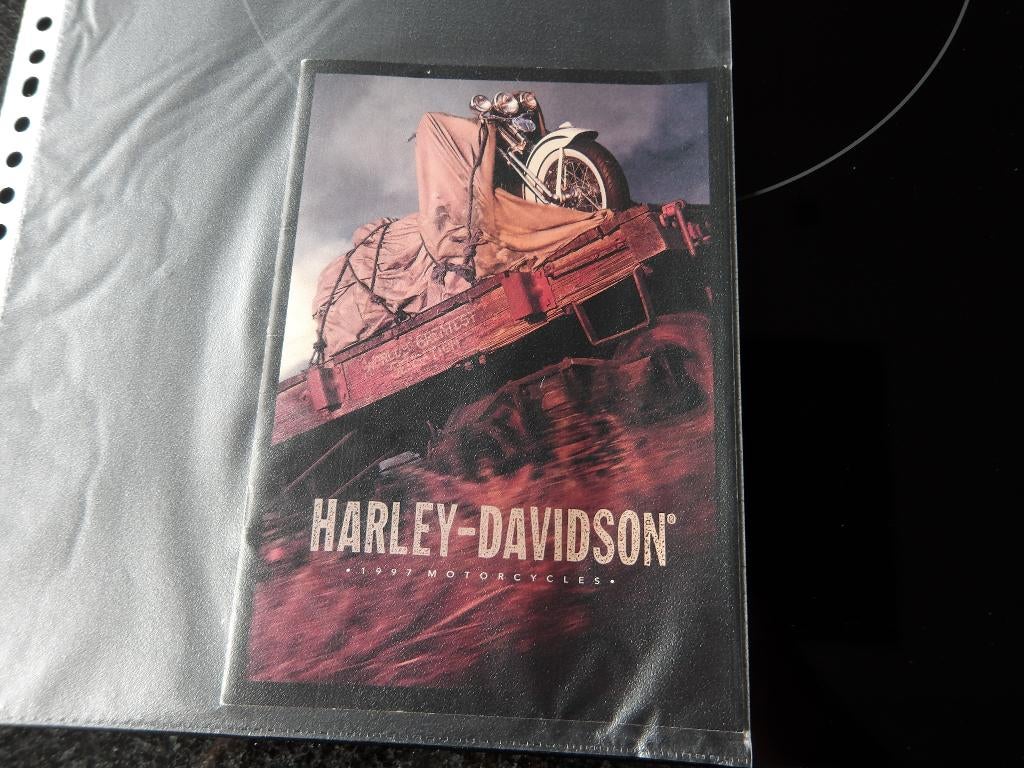 Folder Harley Davidson 1997 motorcycles, Verzenden, Harley-Davidson of Buell