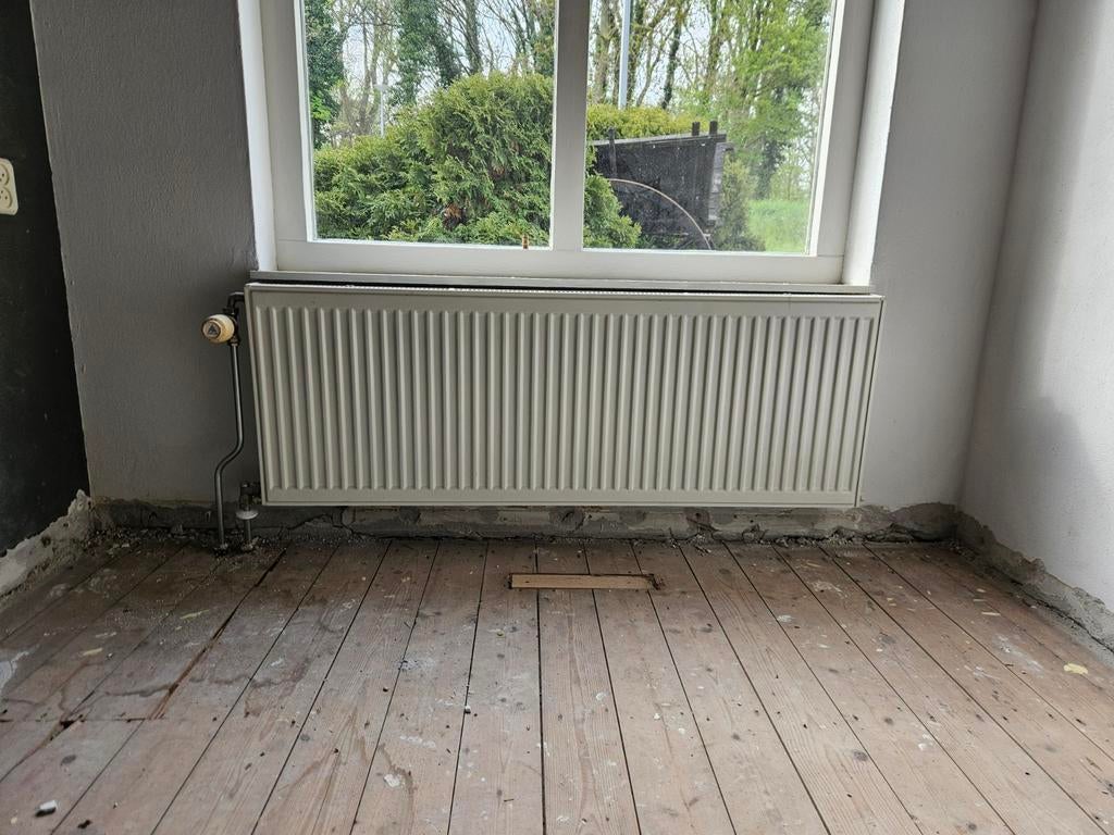 Witte radiator, gebruikt, 80 cm of meer breed, Ophalen, 30 tot 80 cm, Gebruikt, Radiator