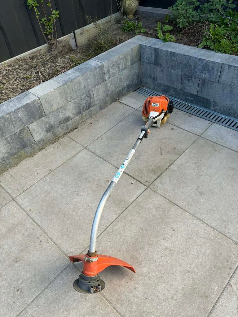 Stihl FS 75 kantjesmaaier, Ophalen of Verzenden, Zo goed als nieuw, Benzine