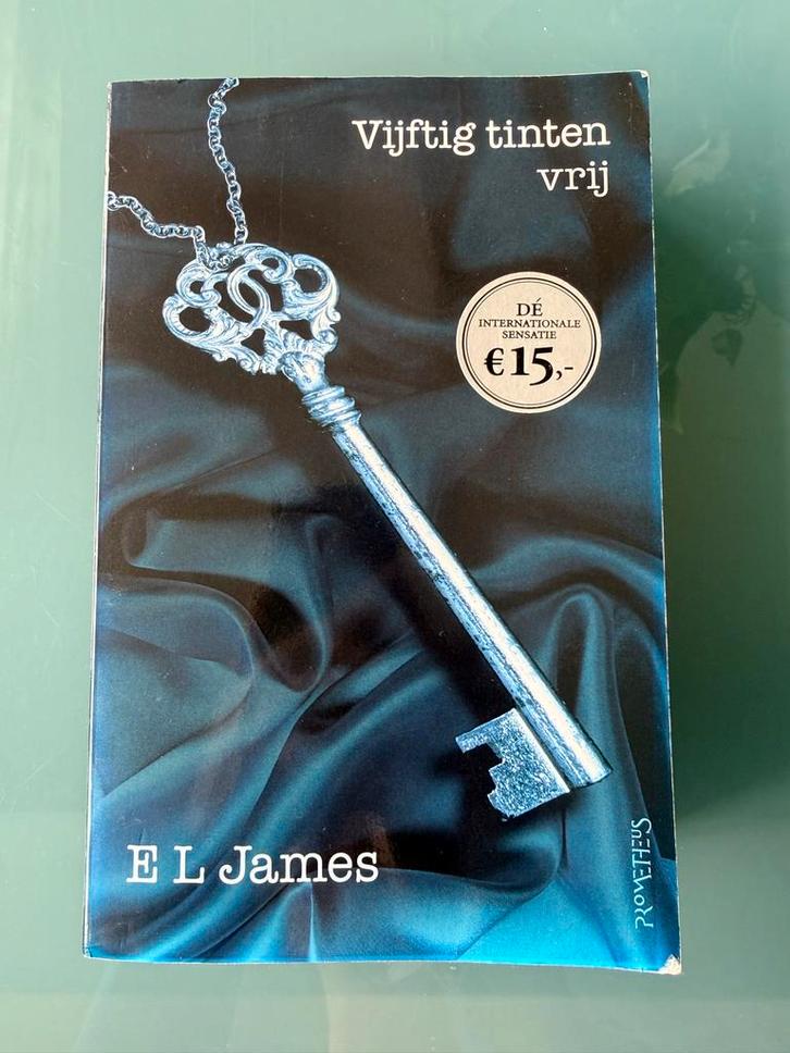 Vijftig tinten vrij - E.L. James (nauwelijks gelezen), Boeken, Romans, Zo goed als nieuw, Nederland, Ophalen of Verzenden