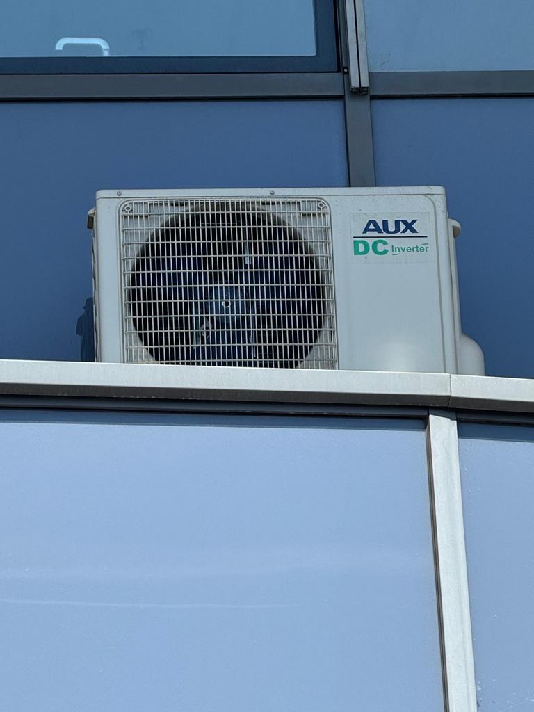 AUX DC Inverter Airco - Koelen en Verwarmen, Ophalen, Gebruikt, Minder dan 60 m³, 3 snelheden of meer