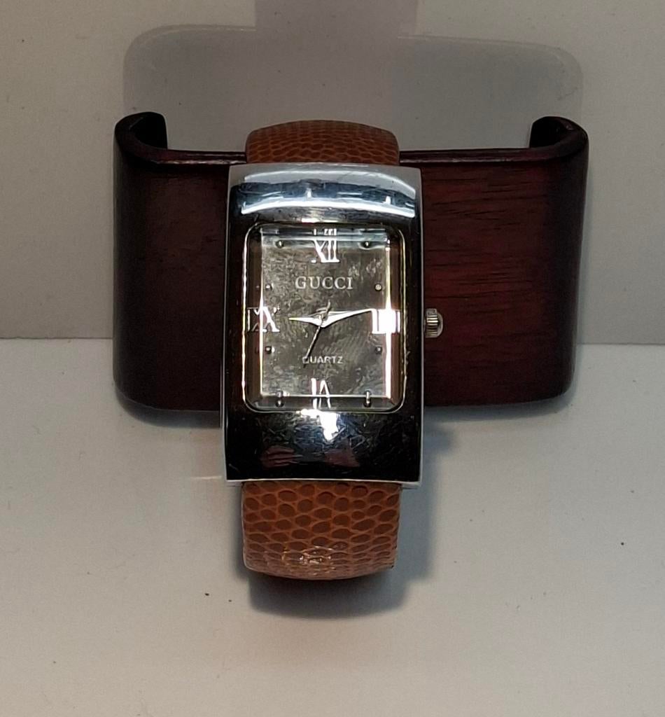 Gucci Quartz Horloge met Bruine Leren Band jaren 70, Overige merken, Staal, Polshorloge, Ophalen of Verzenden