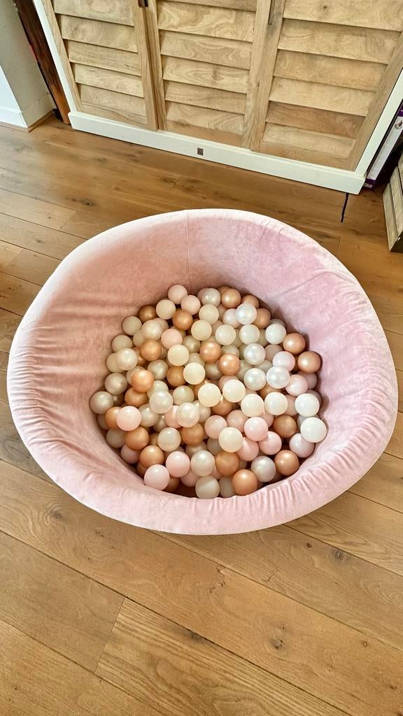 Misioo Ballenbak Roze met Ballen, Ophalen, Zo goed als nieuw, Jongen of Meisje