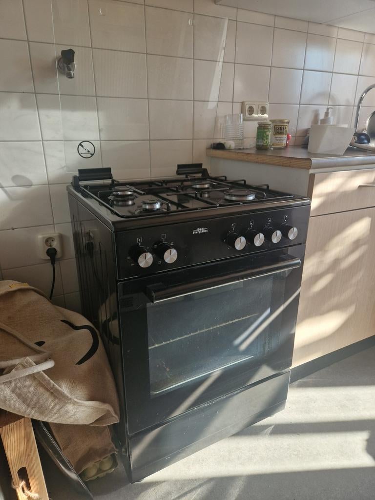 Everglades Elektrisch Fornuis met Gas Kookplaat, Ophalen, Gebruikt, 4 kookzones, Gas