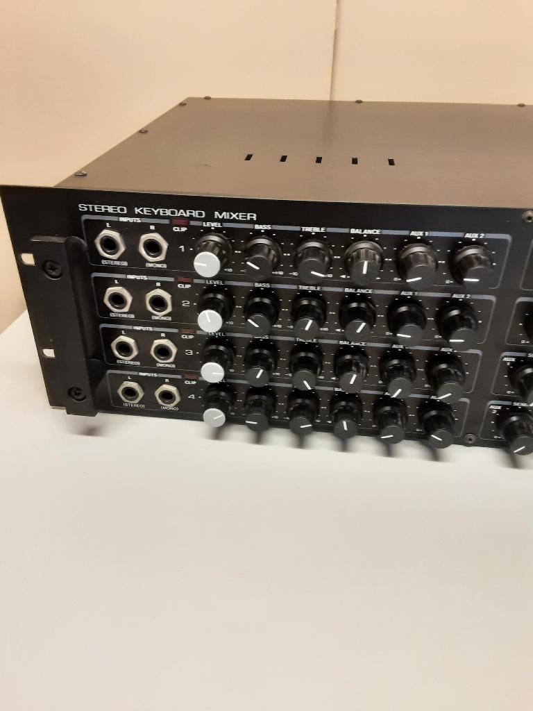 TORQUE RMX 42P stereo keyboard mixer, Muziek en Instrumenten, Gebruikt, ., Microfooningang, Ophalen of Verzenden