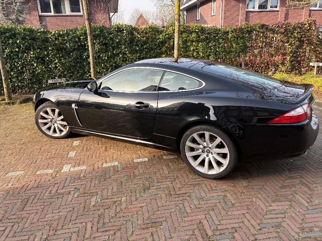 Jaguar XK 4.2 Coupe AUT 2006 Zwart / AUT / XENON / LEDER /, Achterwielaandrijving, 4 stoelen, Zwart, Leder