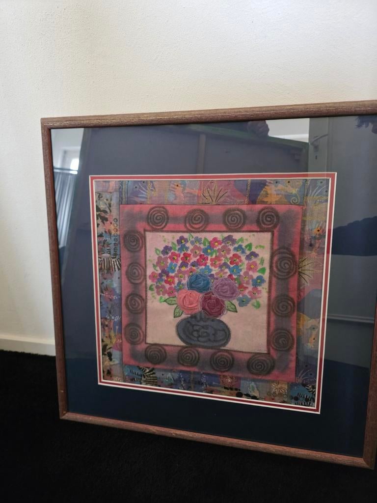 Batik met geborduurde bloemenvaas, Antiek en Kunst, Ophalen