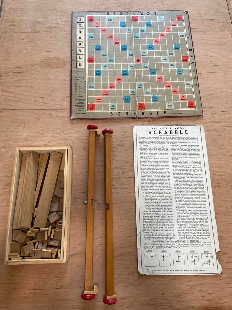 Vintage Scrabble spel - Klassiek bordspel voor verzamelaars, Hobby en Vrije tijd, Gezelschapsspellen | Bordspellen, Drie of vier spelers