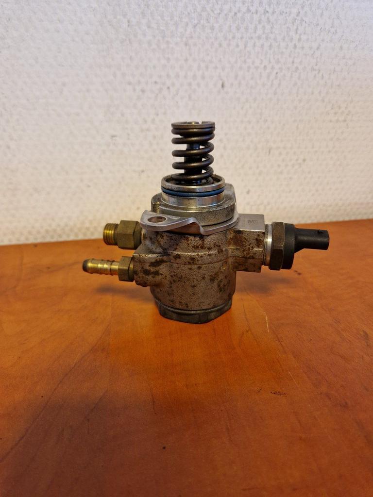 brandstofpomp 1.4 VAG Group 03C127026E, Auto-onderdelen, Brandstofsystemen, Gebruikt, -, -, Ophalen of Verzenden