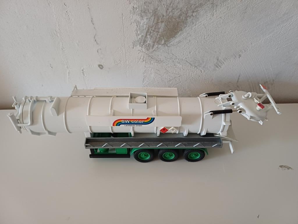 Zuigoplegger/tanktrailer conrad 1/50, Hobby en Vrije tijd, Modelauto's | 1:50, Ophalen of Verzenden, Hijskraan, Tractor of Landbouw