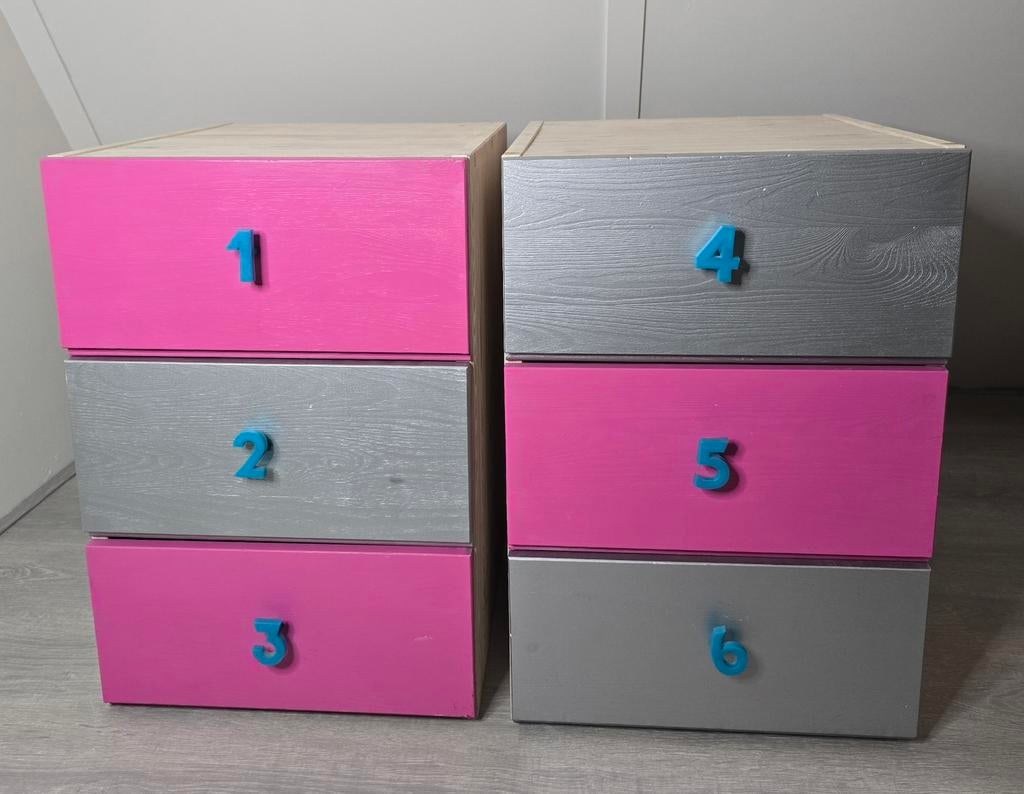 IKEA IVAR Ladeblokken (2 stuks) - Roze/Zilver, Huis en Inrichting, Kasten | Ladekasten, Ophalen, Gebruikt, Modern, Speels, 3 of 4 laden