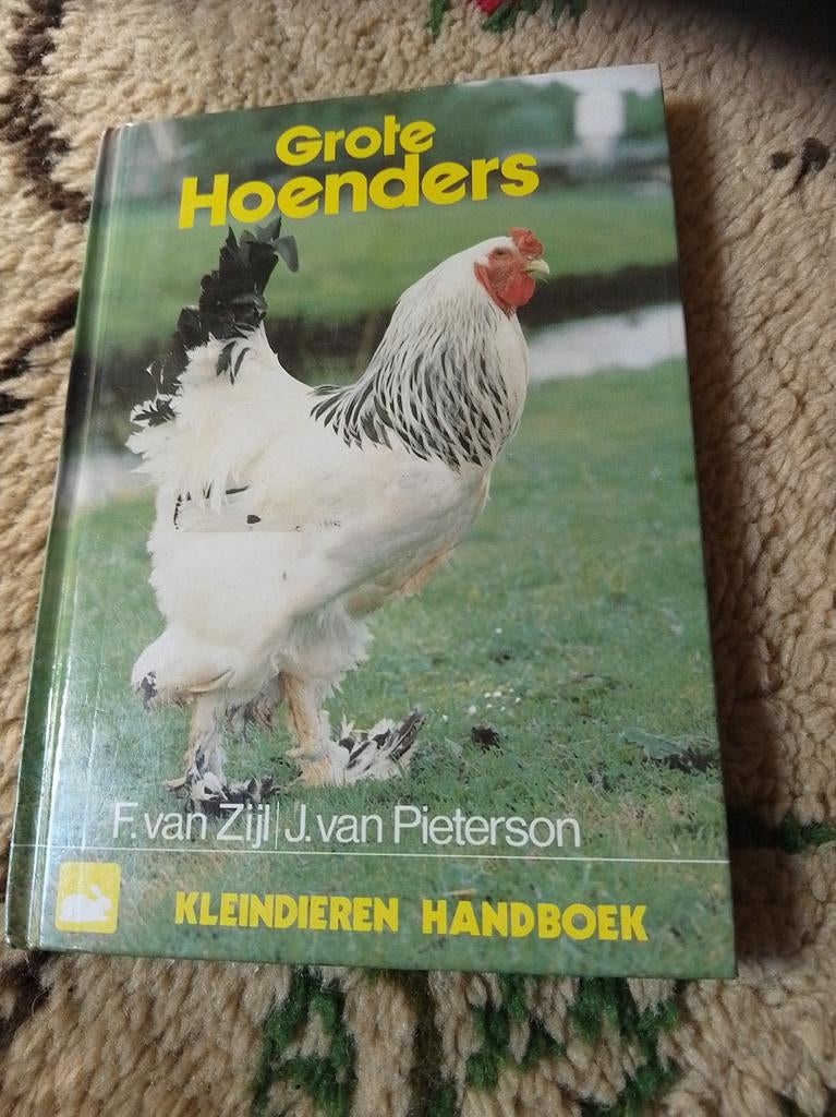 Grote Hoenders - Kleindieren Handboek, Ophalen of Verzenden