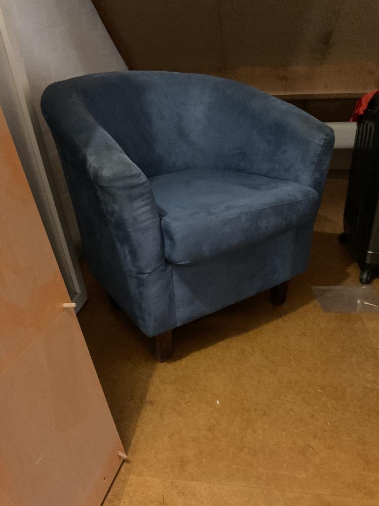 GRATIS Stoeltje blauw Alcantara, Ophalen