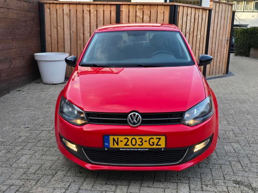 Volkswagen Polo 1.2 51KW/70PK "Style" l Carplay l Navi l NaP, Auto's, Voorwielaandrijving, 967 kg, 40 €/maand, 4 cilinders
