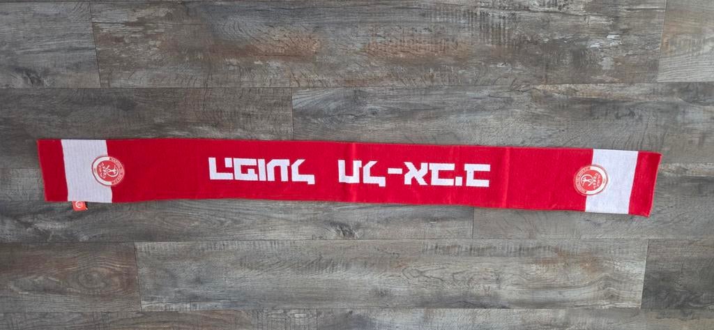 Sjaal Hapoel Tel Aviv, Ophalen of Verzenden, Zo goed als nieuw, Buitenlandse clubs, Vaantje of Sjaal