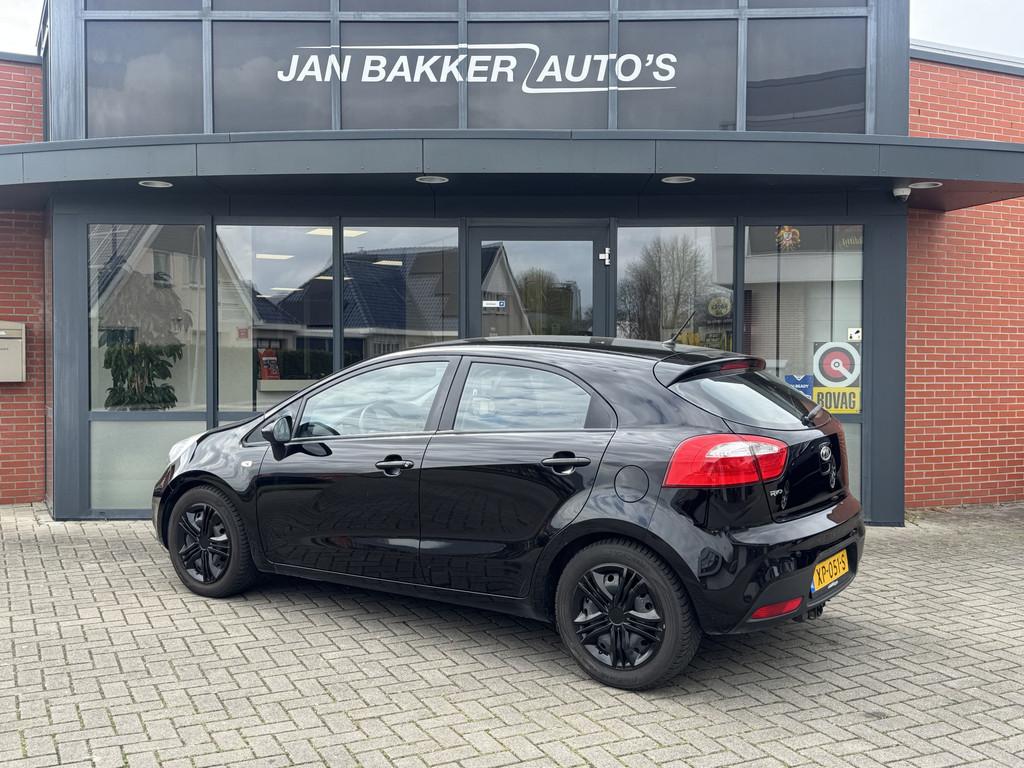 Kia Rio 1.2 CVVT Plus Pack Airco Electr. ramen (bj 2011), Auto's, Voorwielaandrijving, Gebruikt, Zwart, 4 cilinders