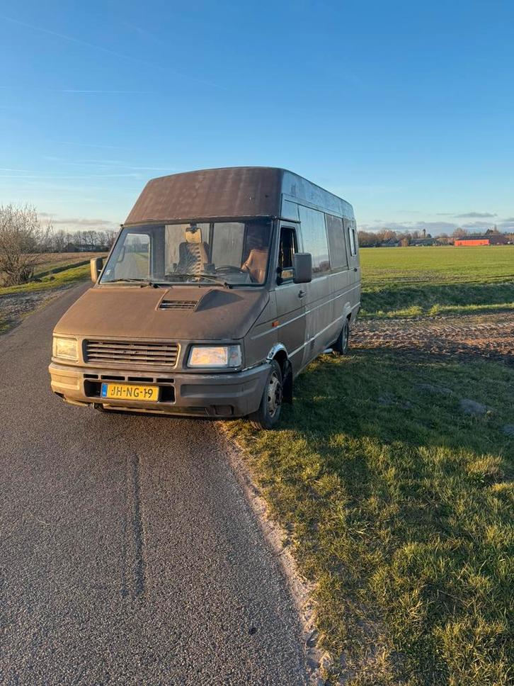 Iveco 1994 Grijs, Auto's, Overige Auto's, Particulier, Diesel, Origineel Nederlands, Zilver of Grijs, Ophalen