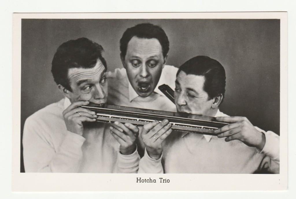 ansichtkaart Hotcha Trio (Mondharmonica ensemble), Verzenden, Gebruikt, Foto of Kaart
