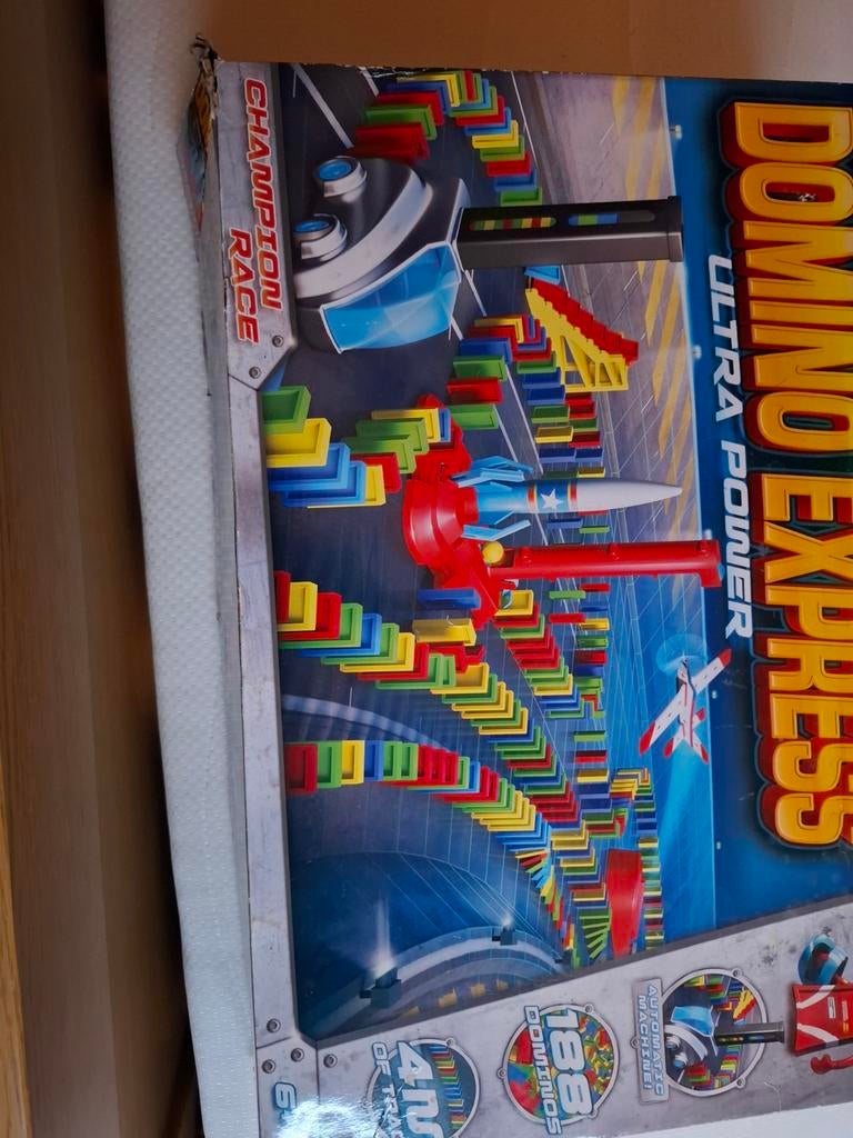 Domino expresss, Ophalen, Jongen of Meisje