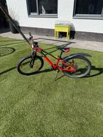 Cube 240 Acid, Ophalen, Gebruikt, Aluminium, 20 tot 24 inch