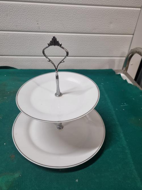 etagere 2 laags zilveren rand, Ophalen of Verzenden, 'T Olde Gre-j, Info@toldegrej.nl, Endepoelstraat 20f Didam