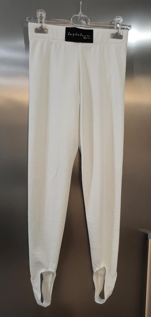Witte legging met voetband van Bugdalova, Ophalen of Verzenden