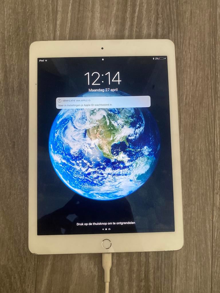 Apple iPad (5e generatie) 32GB Wi-Fi - Zilver, Computers en Software, Apple iPads, 10 inch, Gebruikt, 32 GB, Apple iPad