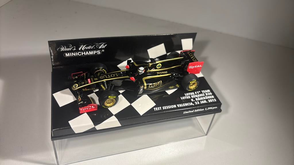 F1 lotus renault r30 k.raikkonen 2012 minichamps 1.43, Hobby en Vrije tijd, Modelauto's | 1:43, Auto, Ophalen of Verzenden, MiniChamps