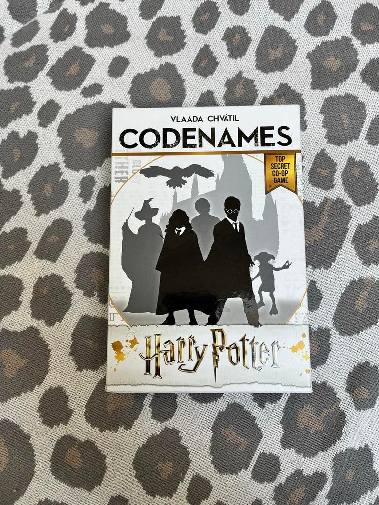 Codenames Harry Potter, Hobby en Vrije tijd, Een of twee spelers, Ophalen of Verzenden, Zo goed als nieuw