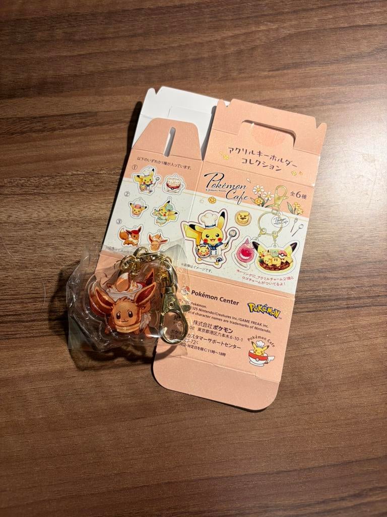 Pokemon Cafe Eevee Acrylic Keychain - Pokemon center  Japan, Ophalen of Verzenden, Zo goed als nieuw, Knuffel of Figuurtje