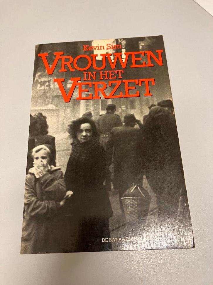 Vrouwen in het verzet, Boeken, Oorlog en Militair, Zo goed als nieuw, Algemeen, Tweede Wereldoorlog, Ophalen of Verzenden