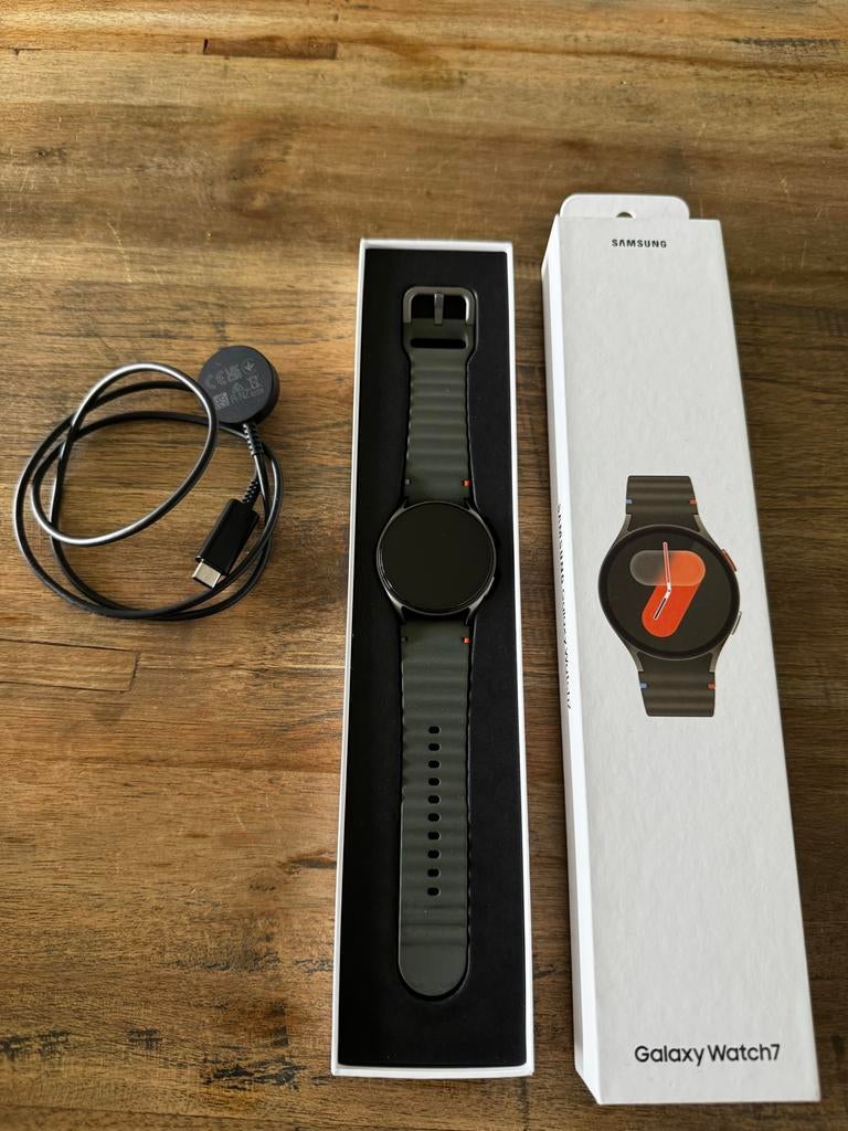 Samsung Galaxy Watch 7 in nieuwstaat, Afstand, Ophalen of Verzenden, Zo goed als nieuw, Waterdicht