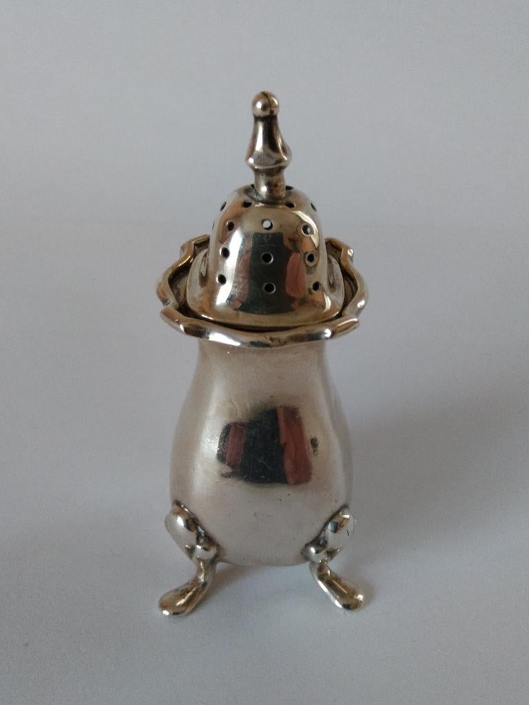 STROOIER (peper of zout) zilver 8 cm hoog, Birmingham 1915, Antiek en Kunst, Ophalen of Verzenden