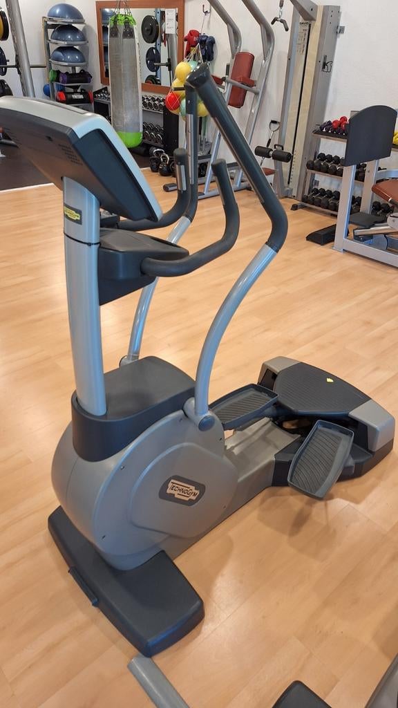 Technogym Crosstrainer - Professioneel Fitnessapparaat, Ophalen, Benen, Gebruikt, Crosstrainer