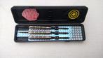 TE koop aangeboden mooi darts bord pijlen. doe gepast bod., Sport en Fitness, Darts, Ophalen of Verzenden, Nieuw, Pijlen