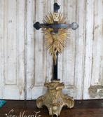 Corpus met stralenkrans op bois doré plateau, Ophalen of Verzenden