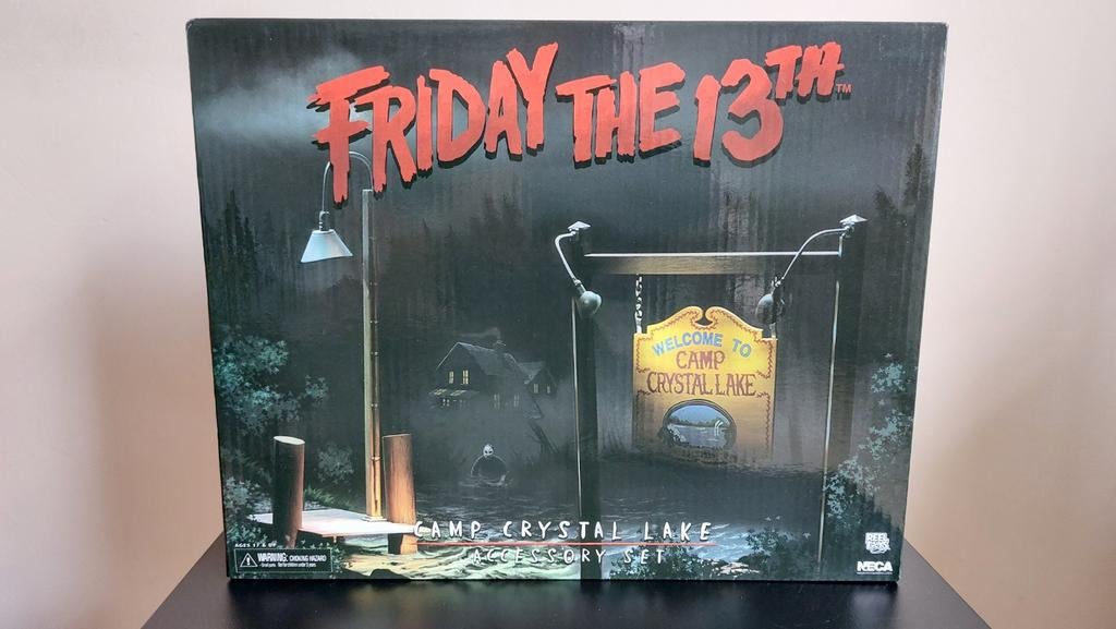 NECA - Friday the 13th - Crystal Lake accessory set, Ophalen, Nieuw