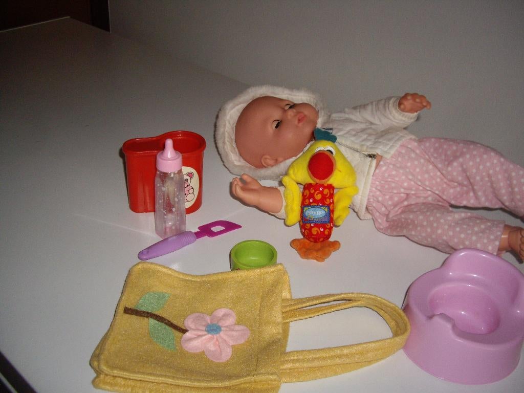 baby pop met acc, Ophalen of Verzenden, Zo goed als nieuw, Babypop