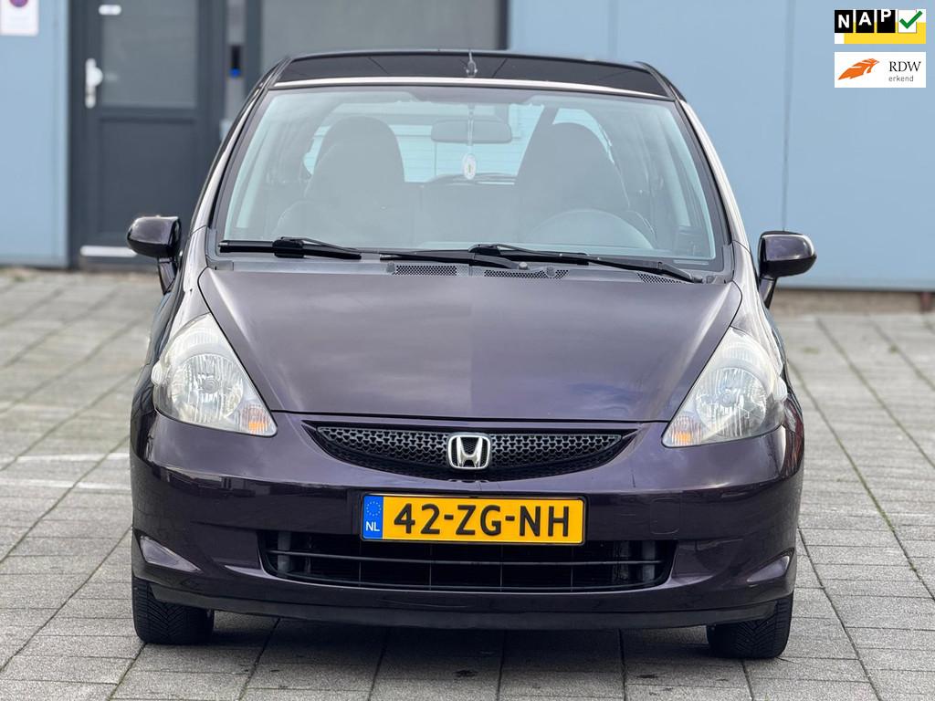 Honda Jazz 1.2 Cool,2eigenaar,Trekhaak,airco,achteruitrijcam, Auto's, Honda, Voorwielaandrijving, 450 kg, Origineel Nederlands